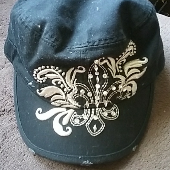 Scala Accessories - Distressed Cap with Rhinestones